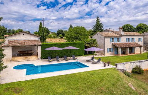 Villa Castela - Foto 1