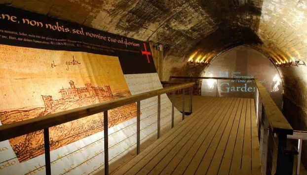 Visita guiada por el castillo templario de Gardeny - Photo 2