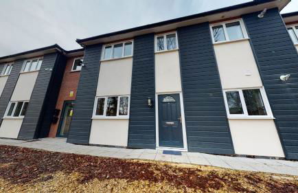 SRK Serviced Accommodation, 2 Bedroom Private Apartment, Business, Leisure, Contractors - Foto 6