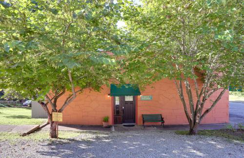 Walk to White River Cozy Studio, Driftys Hideaway - Foto 26