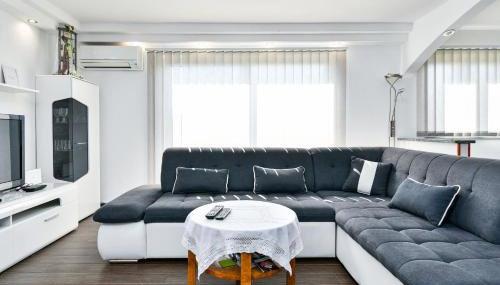 Apartman Lavanda sa bazenom i okućnicom 4* - Foto 4