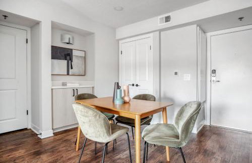 Blueground Fairfax jacuzzi nr La Brea Tar Pits LAX-1100 - Foto 5