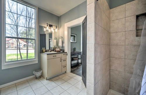 Spacious Abode, Walk to Texas Heroes Square! - Foto 14