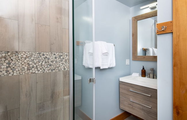 Timberline by Avantstay Stunning Chalet Cabin w Hot Tub Pool Table Home Theater - Foto 25