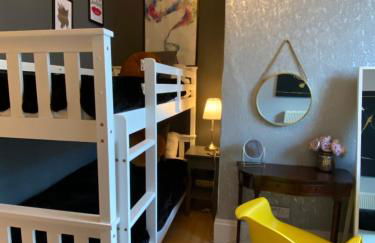 Ann Apartments opposite the Pier with sea view - Photo 19