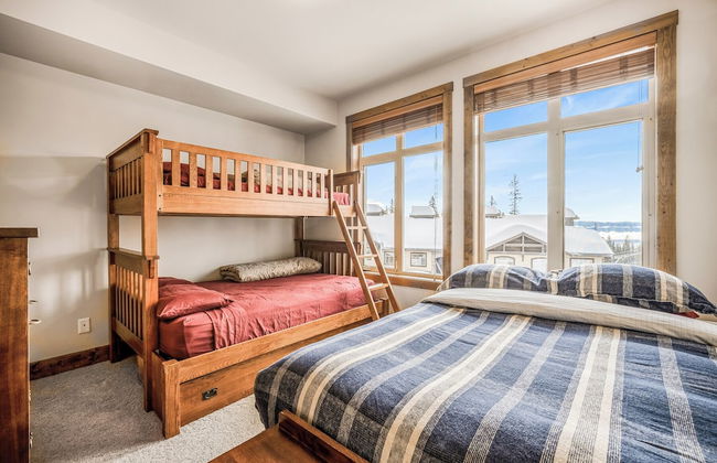 Southpoint 25 Two Bdrm Ski In Out HotTub - Photo 3