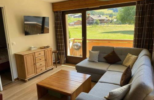 Charming Bright Spacious Village Walk to lift Hike - Foto 1