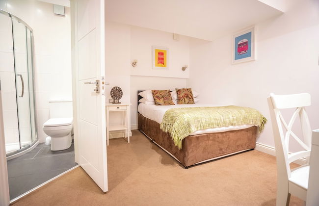 Pod Rooms - Nell Gwynn House Apartments - Photo 34