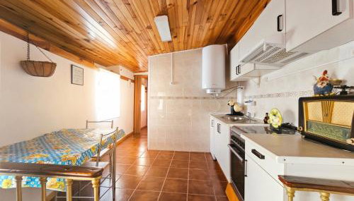 Charming House in Vila Nova de Foz Côa with Private Entrance - Foto 5