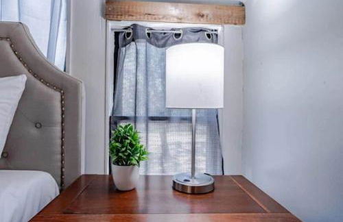 Dauphin District Darling #3-Downtown, Restaurants - Photo 25