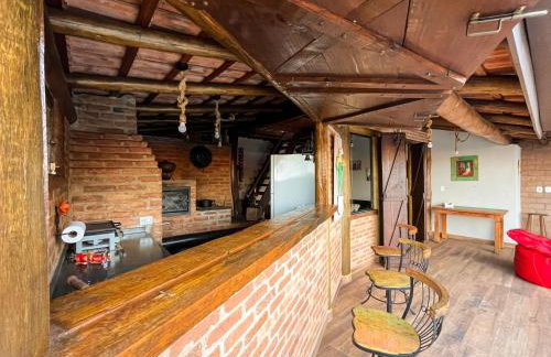 Casa de Hospedes Chalé Rustico com Banheira e Piscina Privativa a 1h de SP Espaço Totalmente Privativo - Foto 37