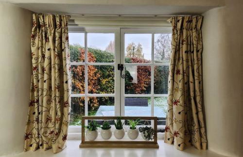 Swan Cottage, 5-Bedroom, Canal View, River, Private gardens, Free Parking's, WiFi, Oxford - Photo 50