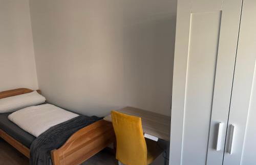 City Apartment 3 #Netflix &Wlan &Kaffee Maschine & Zentral & 500m Innenhafen & 2 min U Bahn - Foto 6