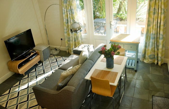 Moseley - House - Sleeps 4 - Parking - Garden - Foto 7