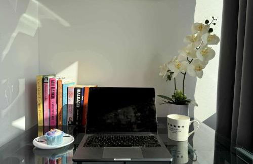 Monmouth House Aylesbury Premier Quality Accommodation For Larger Families Contractors And Professionals Sleeps Up to 6 Guests - Foto 13