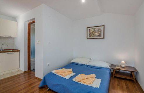 Cozy Apartment In Malinska Dubasnica - Foto 14