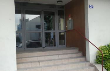 ZEN T1, 400m centre et lycée Bayen, 1400m gare tout confort - Foto 13