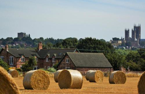 Lincoln Holiday Retreat View with Private Hot Tub - Foto 13