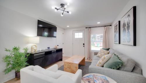 Zen Haven Lakefront Erie Home with Shore Access - Foto 3