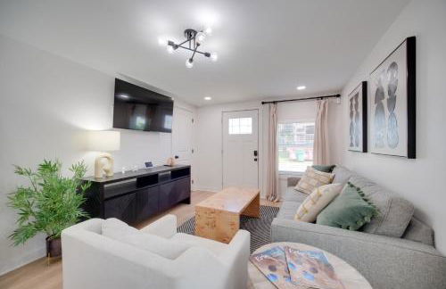 Zen Haven Lakefront Erie Home with Shore Access - Foto 3