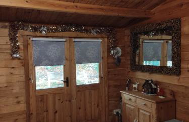 Forest Cabin Retreat - Sleeps 2 - Wifi & Garden - Foto 23