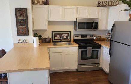 Heart of Detroit Gem! 2BR Apt - Photo 4