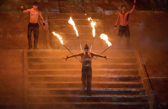 Crucero nocturno con cena y espectáculo - Foto 4