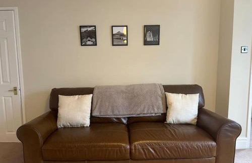 The Jennings - Photo 14