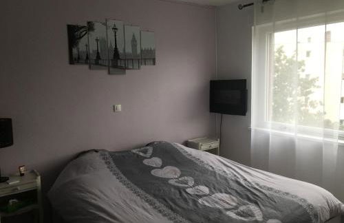 2 Pièces - Quartier Calme - Parking gratuit - Foto 7