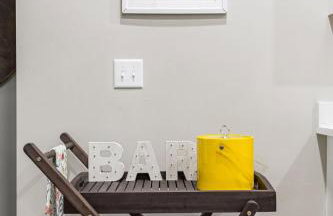 Chic 3BR Home with Fire Pit-Private Yard-Family Friendly - Foto 21