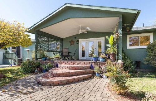 Kapila Gardens Family Retreat w/ private pool - Foto 2