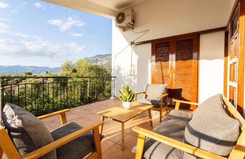 Avia's Seaside Hideaway with Lush Garden - Foto 31