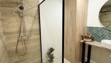 La Villa Dina - Photo 5, Shower