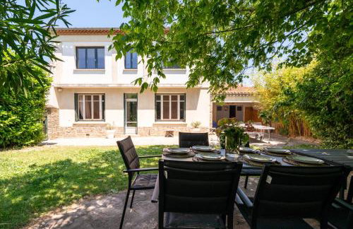 Big House - Parking Privée - Piscine - Wifi - tout équipée - Foto 3