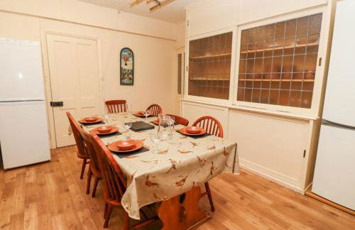 Cheviot Manor - Photo 15