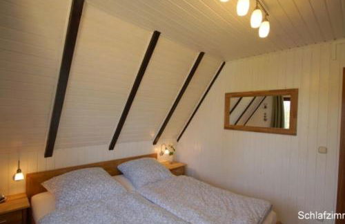 6 Personen Ferienhaus mit 4 Schlafzimmern, Infrarotwaermekabine, mit Blick auf den Weltschiffahrtsweg in Otterndorf - Foto 18