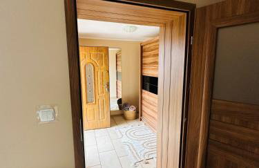 Pod skrzydłami - Foto 8