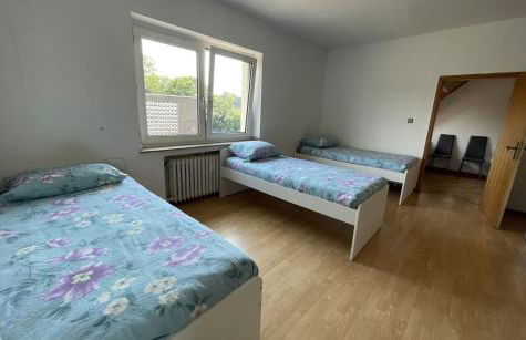 Fully equipped Apartment with Balcony in Duisburg - Photo 10