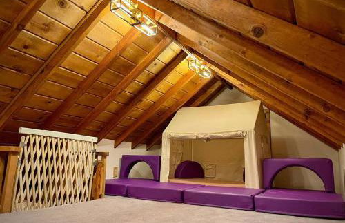 Serene and Magical Cabin w/Barrel Sauna and Fireplace - Foto 17