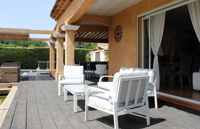 Holiday Home With Large Garden and Pool - Foto 16