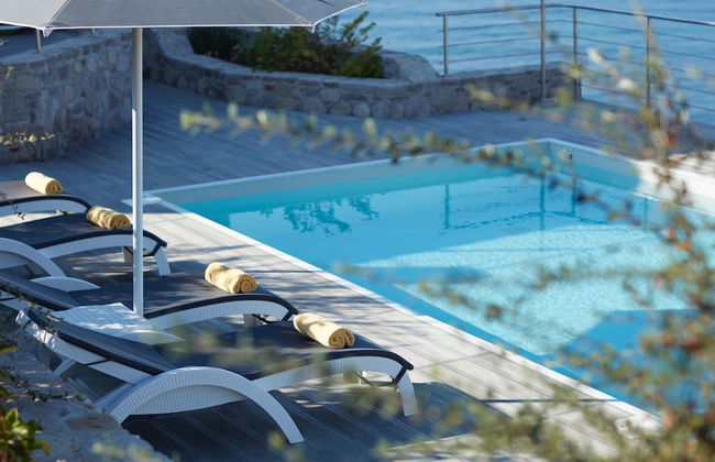 Eleia Seafront Rooms & Villas - Photo 37