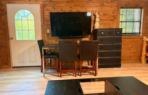 Hana Cabin sleeps 5 near Windrock general store - Foto 12