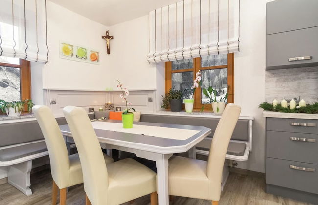 Holiday Home in Rennweg Near Ski Slopes - Photo 20