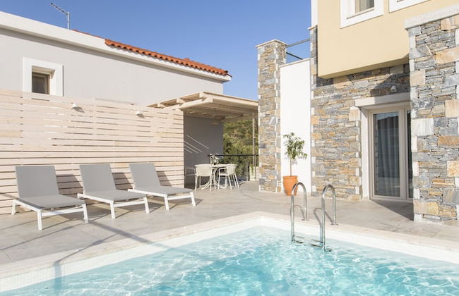 Virginia Luxury Villas - Photo 10