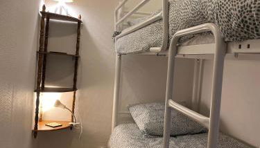 Newly Renovated Ground Floor Apartment close to Thermes - Foto 2