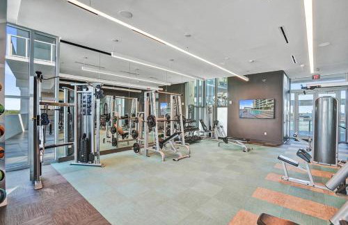 Luxury 2 Bedroom Corner Condo Walk to Design District, Infinity pool with Bay and City views, Gym, Free Parking Spot - Foto 40