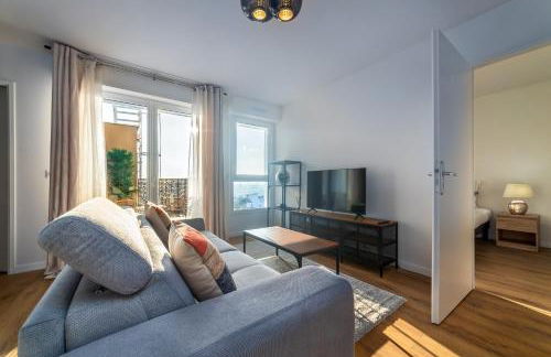 Vue Panoramique - Between Paris & Disneyland - Gare à 10min - Parking Souterrain Privé - - Foto 17