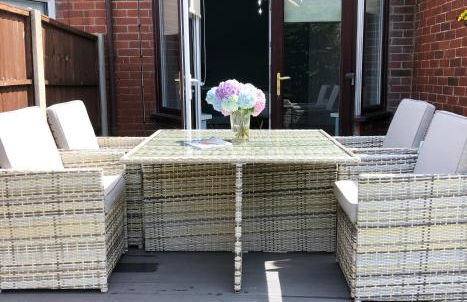 Spacious Family Home Minutes from the Beach - Foto 32