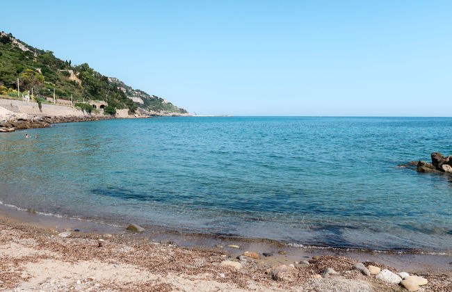 2 bedroom Apartment in Ventimiglia with swimming pool and garden - Photo 27