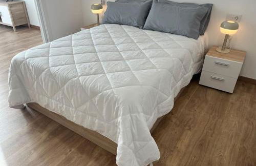 Apartamento céntrico con vistas - Photo 26